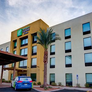 Holiday Inn Express & Suites - Phoenix North - Scottsdale By Ihg